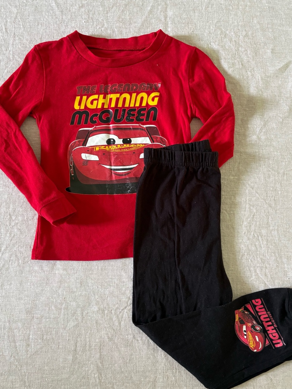 🦖 Toddler Boy Disney Lightning McQueen Kids Pajama Set - Red and Black